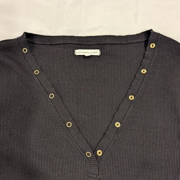 A Pea in The Pod x Grey State Maternity Henley Long Sleeve Shirt (Black) - Picture 4 of 13